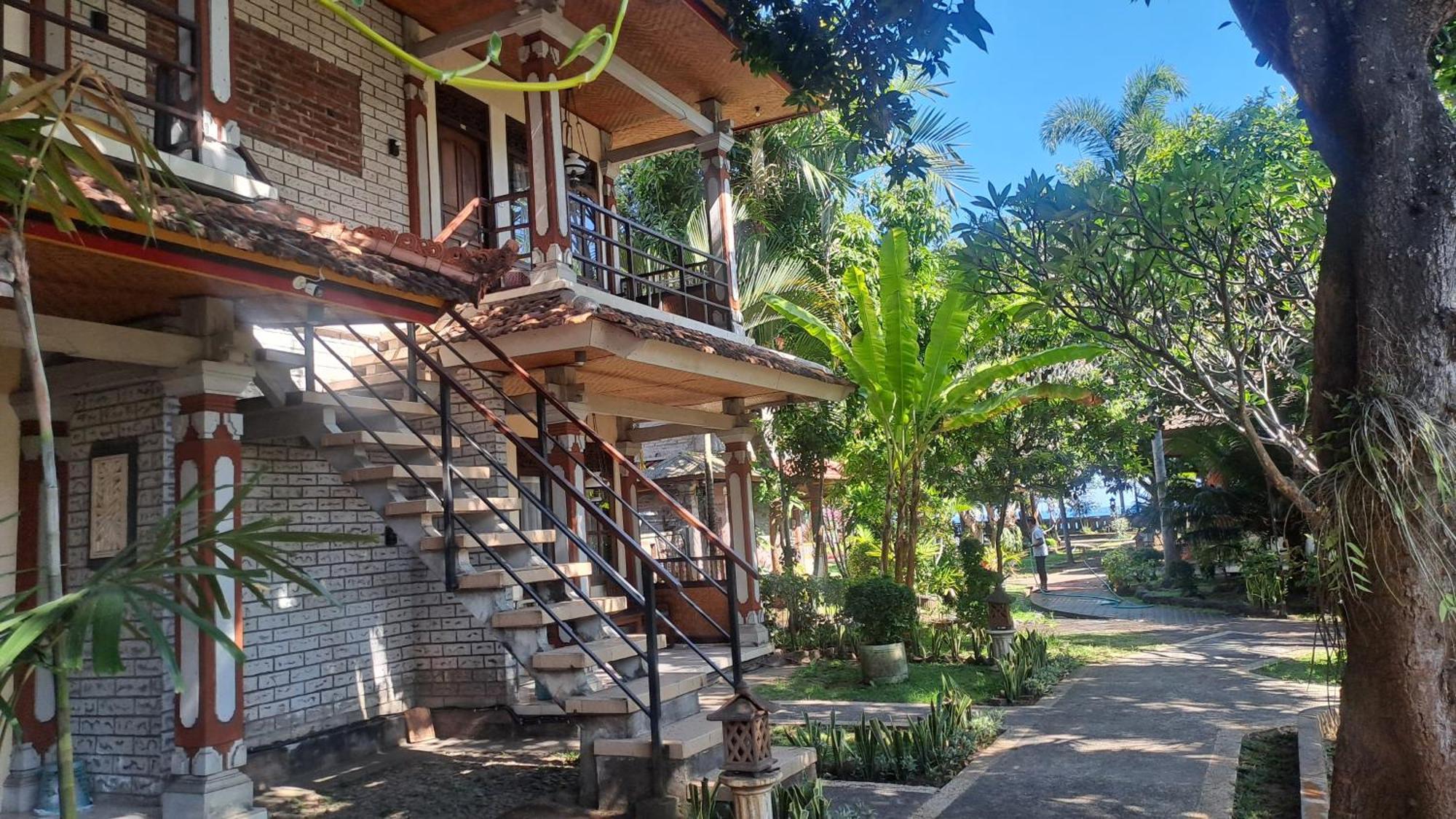Lovina Beach Hotel 외부 사진